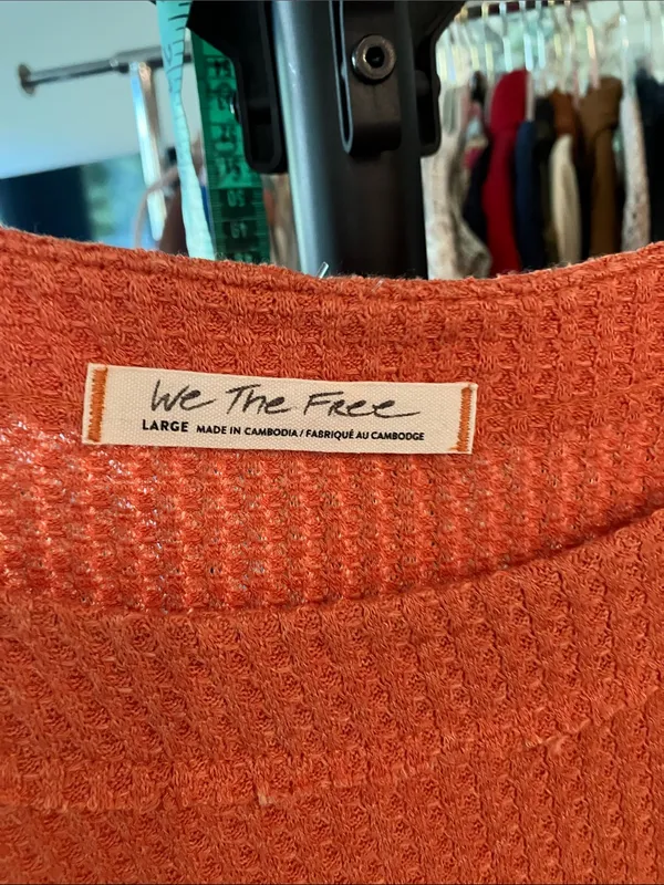 We The Free Off-the-Shoulder Oversized coral waffle knit Sweater - Image 5