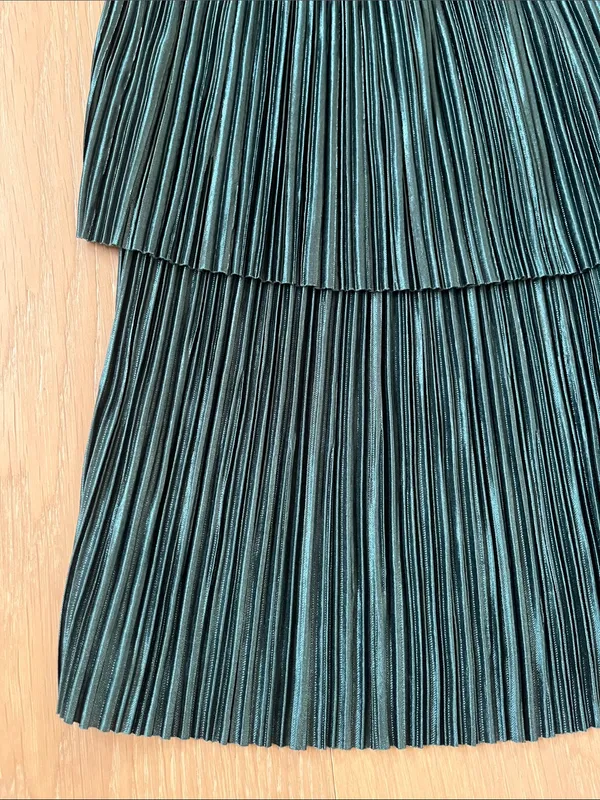 Emerald Green Plunge V-Neck Pleated Satin Mini Dress Women's Medium Large - Image 6