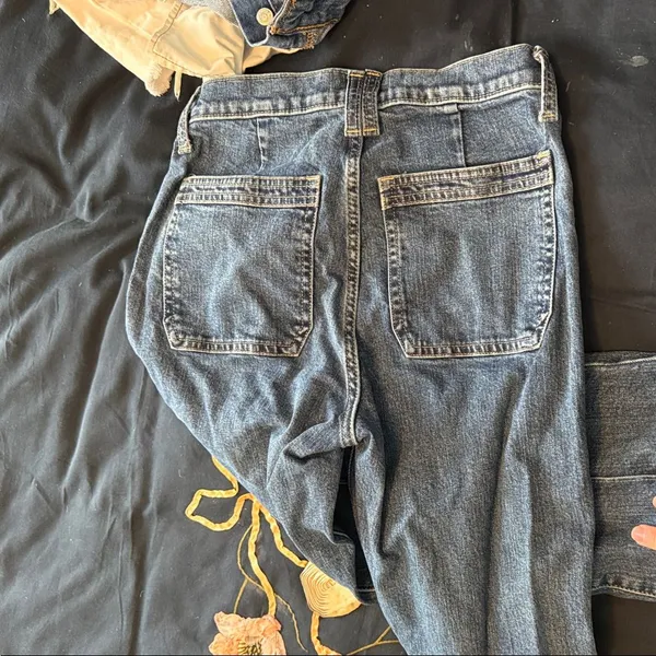 GAP Women's Medium Blue Denim Flare Jeans - Image 4