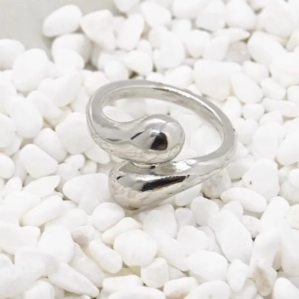 Silver Water Drop Ring Size 6 - Image 3
