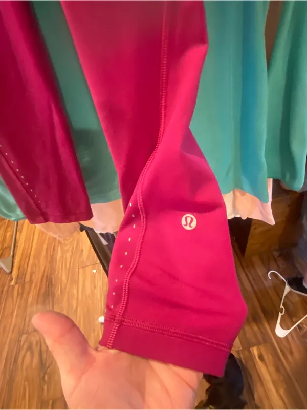 Lululemon Pink-Magenta leggings with Logo - Image 7