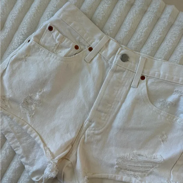 Levi's Women's 501 button fly White Jean Shorts - Image 2