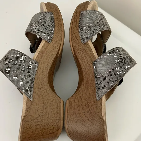 Dansko Sophie Clog Sandals Silver Gray Size 8.5 -9 US 39 EU - Image 4