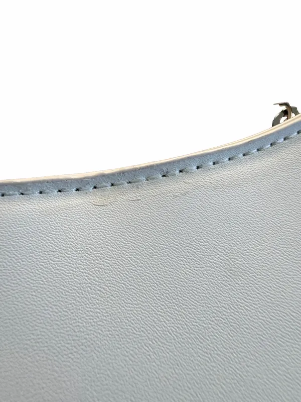 Forever 21 Minimalist White Shoulder Bag – Sleek Women's Handbag - Image 3
