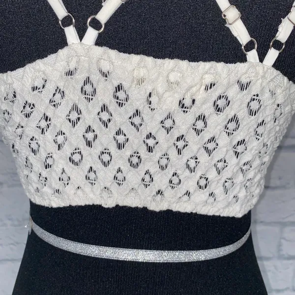 Francesca’s lace criss cross back bralette w/4 adjustable straps white sz Med - Image 6