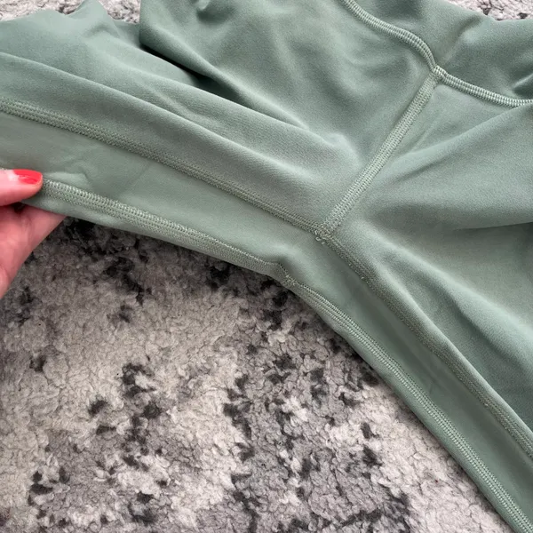 Lululemon Willow Green Align Leggings 25 inch size 4 - Image 4