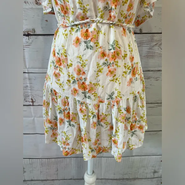 Cupcake and Cashmere Woman’s White Floral Lightweight Raylon Dress Size Large - Image 3