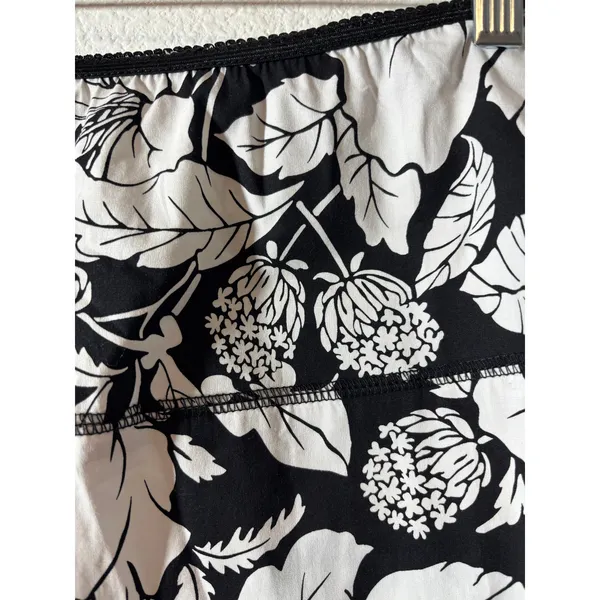 Speechless Women's Size L Black White Floral Pull-On Elastic Waist A-Line Skirt - Image 3
