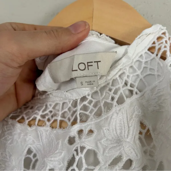 LOFT White Eyelet Lace Long Sleeve Blouse Neutral Casual Office Small - Image 2