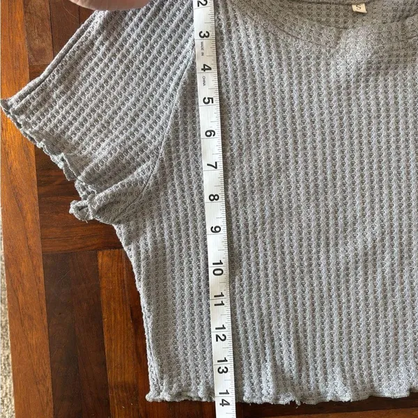 Women's Gray Waffle Knit Two-Piece Loungewear Shorts Set Size Small - Image 6