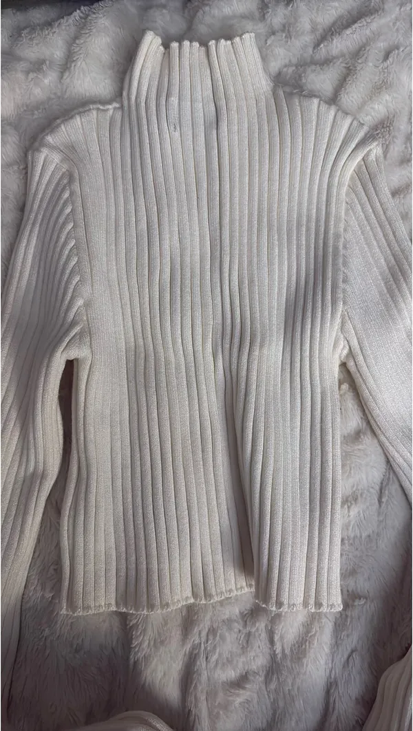 Edikted Cropped Sweater - Image 3