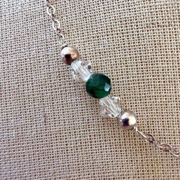 Vintage Sterling Silver Green Stone & Crystal Necklace Emerald Tone Beaded Neck - Image 2