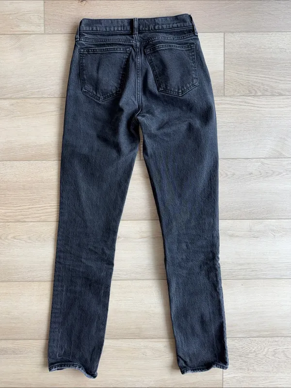 Abercrombie Mid Rise 90s Straight Jean - Image 6