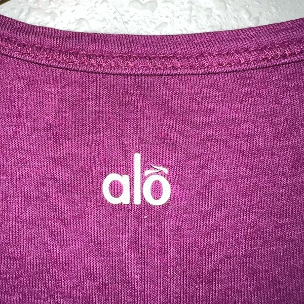 Alo CoolFit Racerback Tank Top Womens Size XS Color Magenta‎ - Image 4