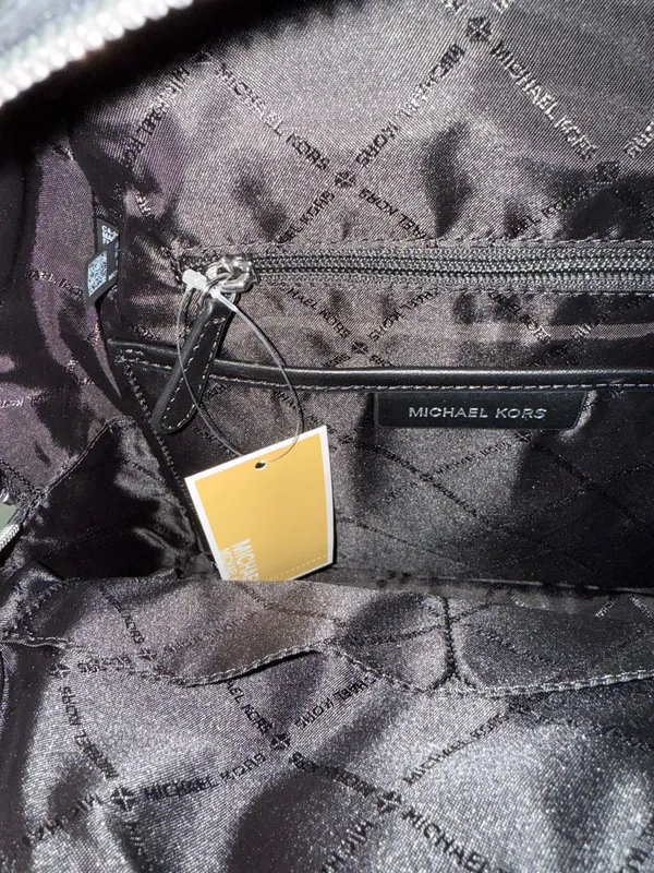 Michael Kors Backpack Medium - Image 3