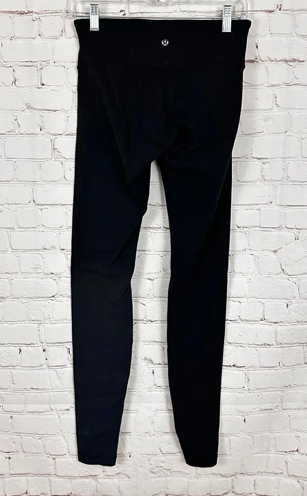 Lululemon Black Leggings Size‎ 6 - Image 2