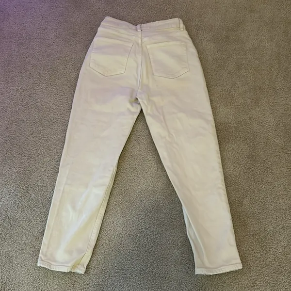 H & M Tan Jeans Size 4- imperfection on back as shown in picture - Image 3