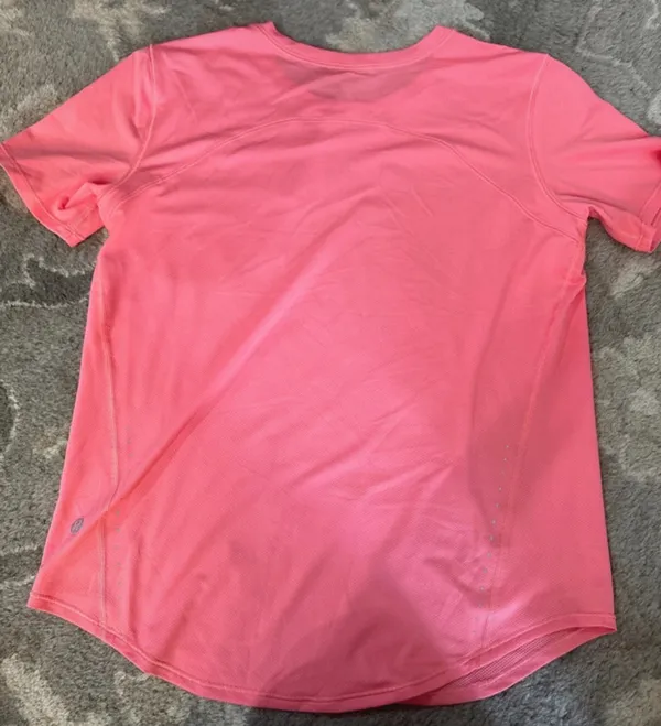 Lululemon top - Image 2