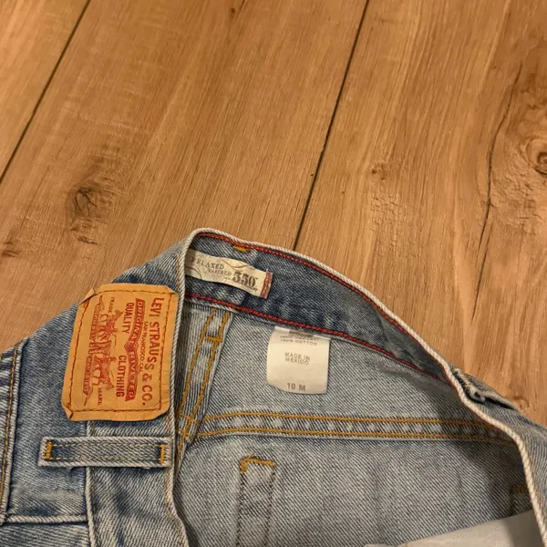 Levis y2k vintage 550 blue straight leg mom jeans - Image 4
