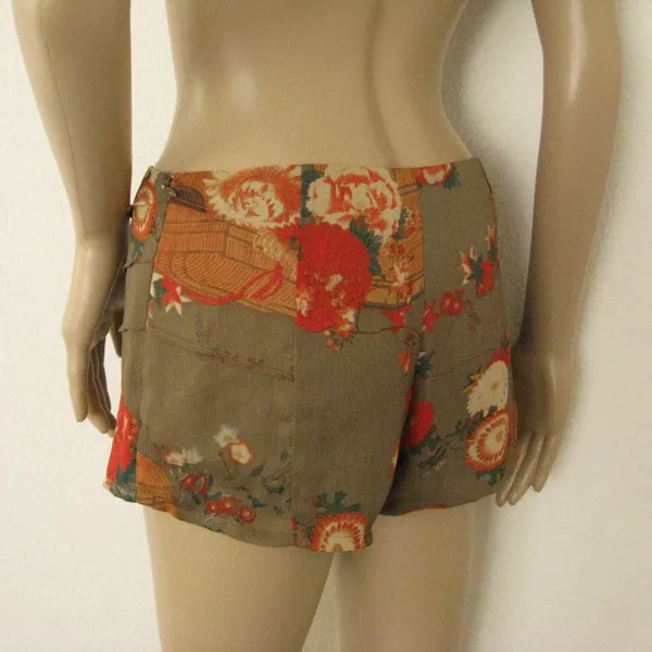 Kimchi Blue Chiffon Shorts - Image 3