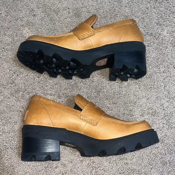 SOREL Joan Now City Loafer‎ Chunky Platform Canyon Gold Black 9 - Image 4