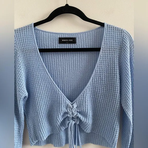 White Fox Blue Always Daydreaming Long Sleeve Crop Size Large - Image 4