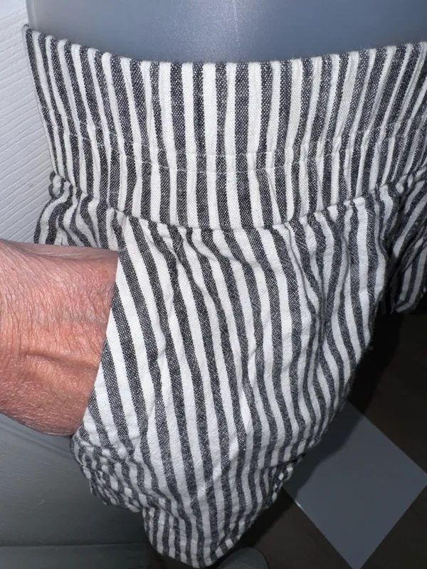 A New Day Linen Striped Elastic-Waist Women’s Shorts - Black & White - Image 4