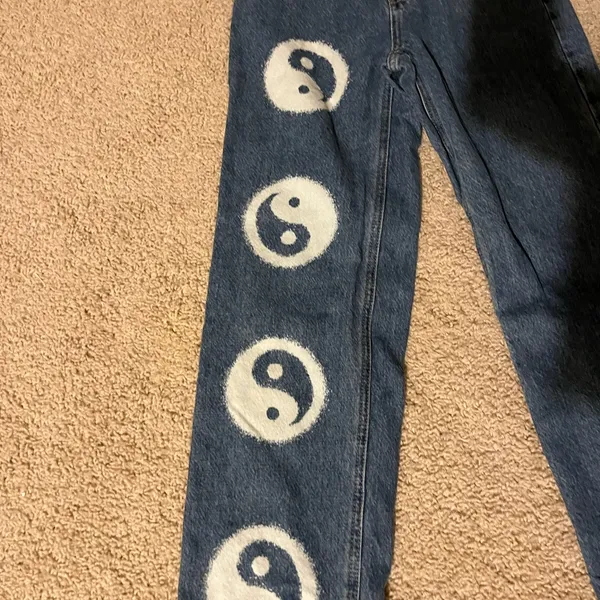 Eco yin and yang 90s boyfriend jeans never worn - Image 4