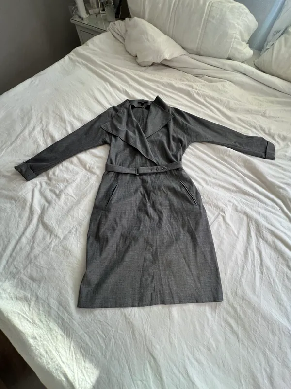 Hugo Boss gray belted waterfall v neck collared trench mid length dress M - Image 15
