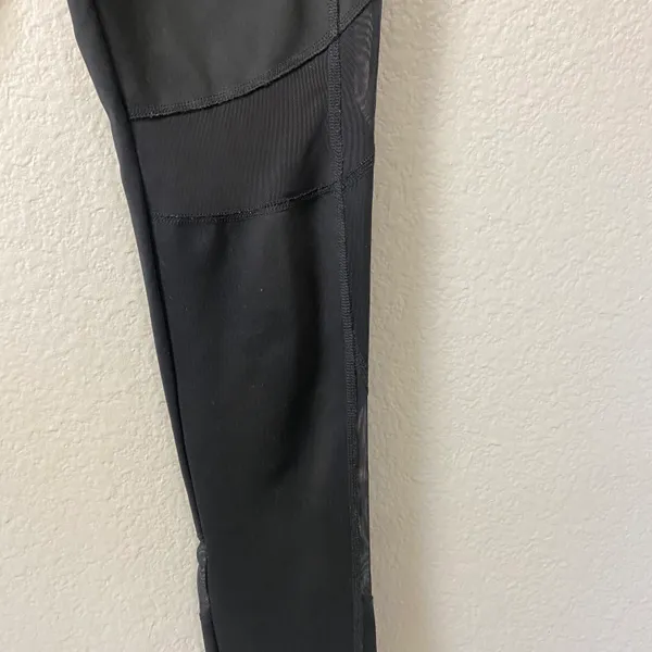 Hollister black mesh cutout leggings - Image 3