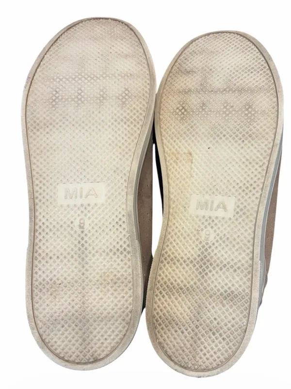 MIA Women’s Sprint Sneakers Neutral Stone Suede Upper with Low Platform Sole 9M - Image 7