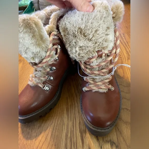 Women's Brown Faux‎ Fur Lined Lace Up Winter Snow Boots Size 6.5 - Image 4