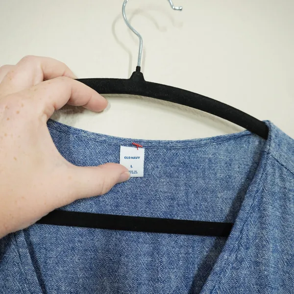 Old Navy Women's Blue Linen Blend Button Front V-Neck Short Sleeve Midi Dress - Image 4