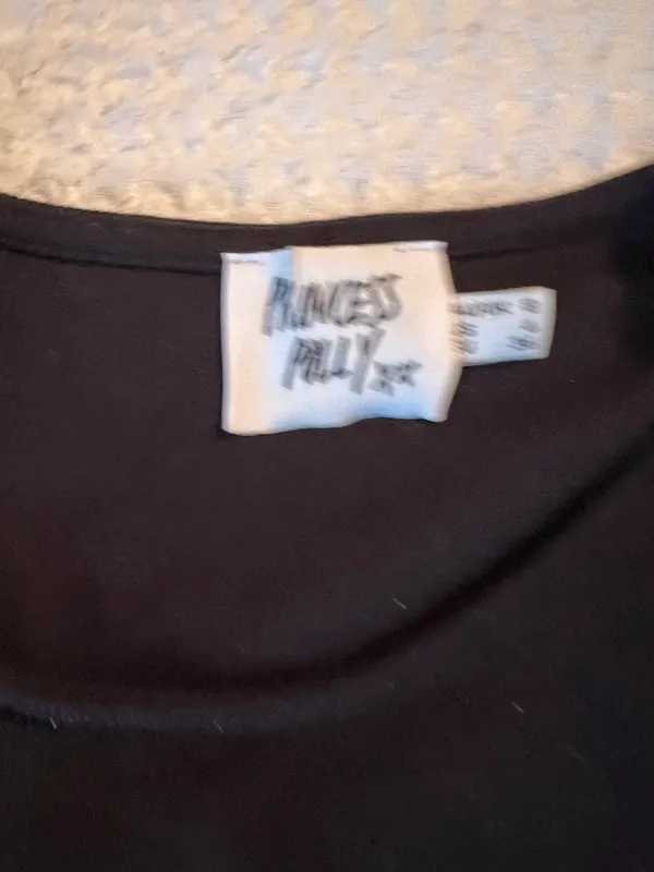 Princess Polly Crop Top - Image 2