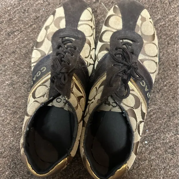 Coach Signature Brown and Gold Sneakers size 8.5M - Image 3