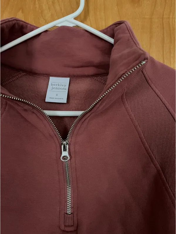 Burgundy Quarter - Image 3