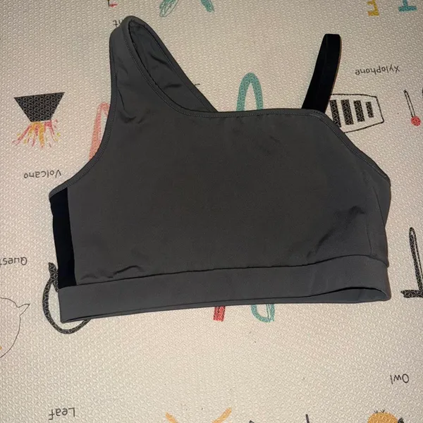 Gymshark asymmetrical top - Image 3