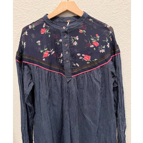 Free People Hearts and Colors Top Size Large - Image 6