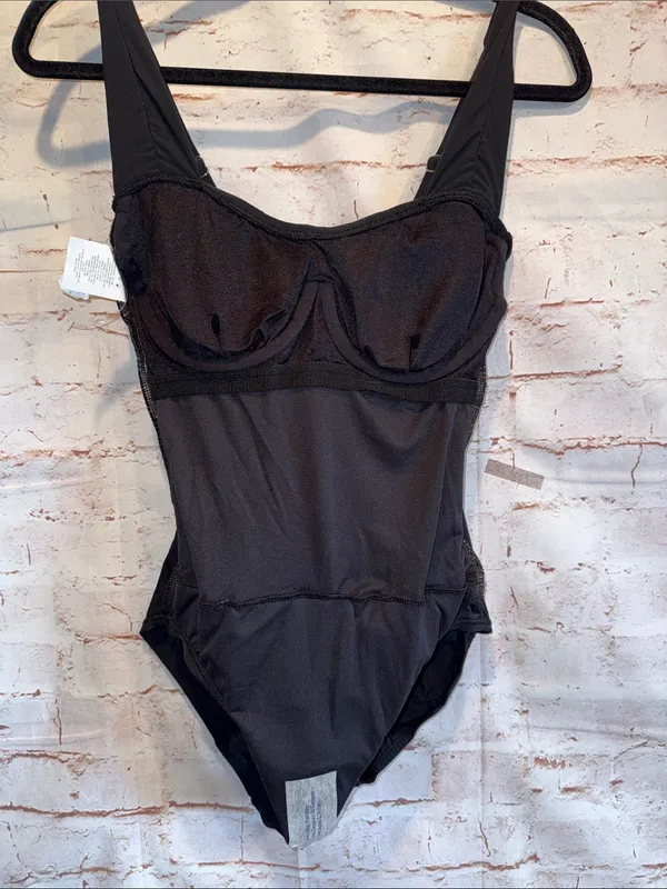 Womens NWT Black Ruched One-Piece swimsuit adjustable straps Small underwire bra - Image 9