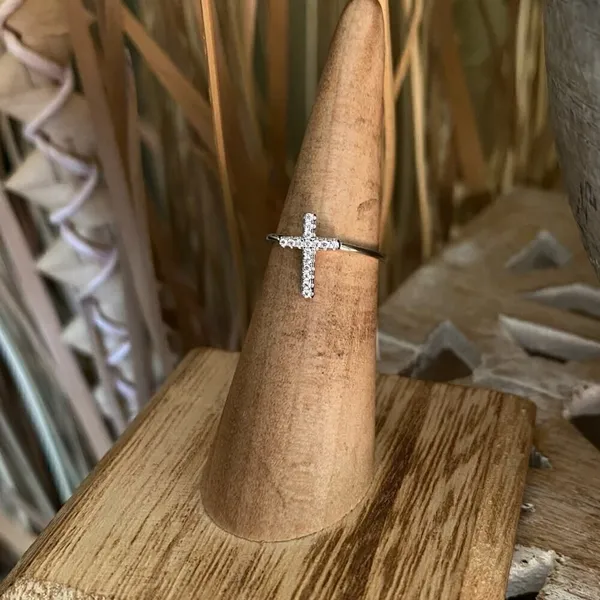 White Gold Sterling Silver Cross CZ Ring Silver Size 4 - Image 4
