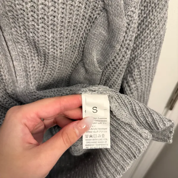SHEIN Gray Chunky Knit Zip Up Hooded Sweater - Image 3