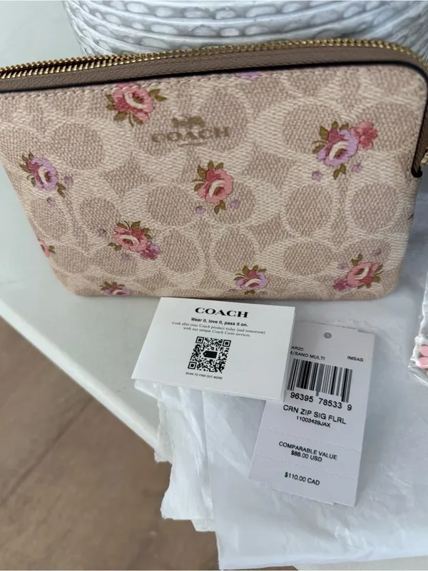 Coach Corner Zip Wristlet In Signature Canvas With Floral Print - Image 8