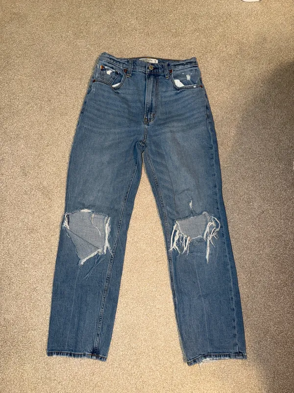 Abercrombie The Ankle Straight Ultra High Rise Distressed Jeans - Image 7