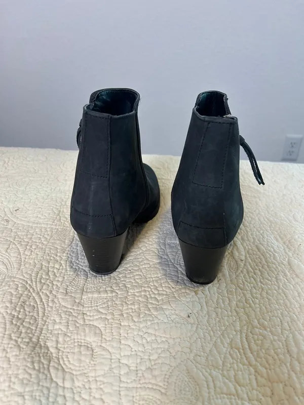Topshop Black Suede Ankle Booties with Side Zip - Image 4