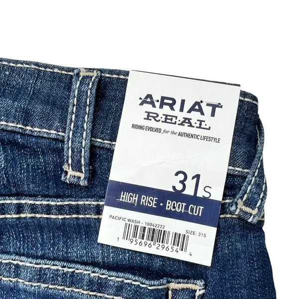 New Women’s Ariat R.E.A.L. High Rise Dorothy Boot Cut Jean Size 31 Short - Image 8