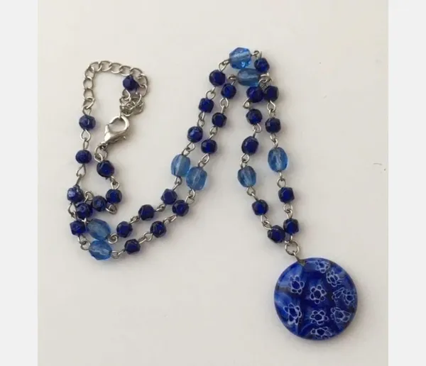 Gorgeous Chain & Beaded Necklace Blue Floral Glass Pendant - Image 2