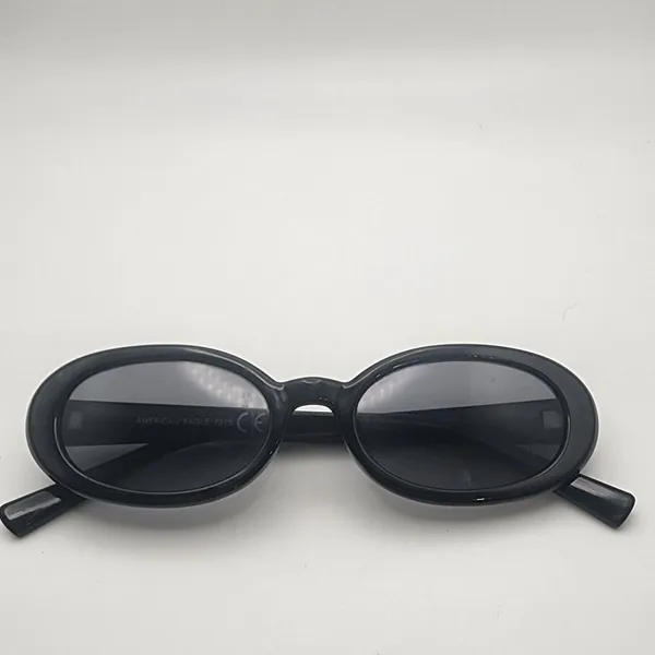 American Eagle Black Sunglasses - Image 4