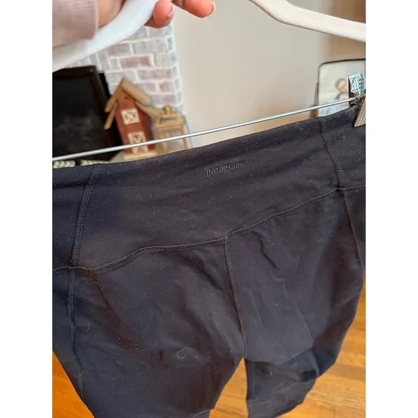 Patagonia‎ black leggings women's medium - Image 3