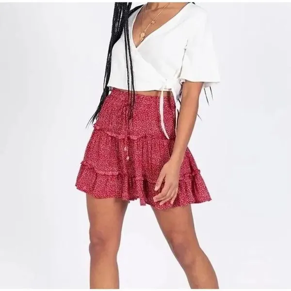 PRINCESS POLLY red floral print mini skirt size 0 women’s - Image 9