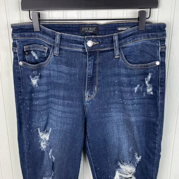 Judy Blue Jeans Boyfriend Fit Women's Size 11/30 Distressed Denim Bleach Splash - Image 4